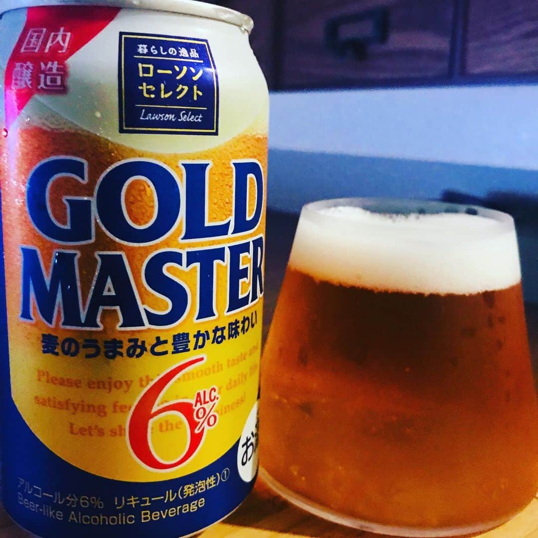 堀井亮佑のインスタグラム：「ローソンの安いやつ。まさかの美味さ！キレがあり、ビールにできないことをきちんとやってる感じ。掘り出し物や！#beer #堀井ビールログ」