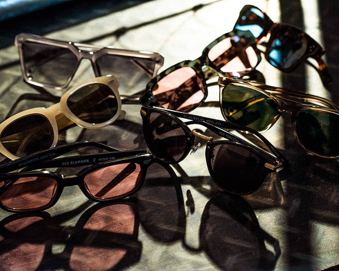 ブラックフライさんのインスタグラム写真 - (ブラックフライInstagram)「"十人十色" それぞれの個性に合うスタイルのサングラスを その日の気分で  #blackflys_japan #blackflys #eyewear #ootd #authentic#shades #sunnies #sunglasses  #lifestyle #fashion #summer #photooftheday #polarized #サングラス#コーデ #サマー #眼鏡」6月26日 10時26分 - blackflys_japan