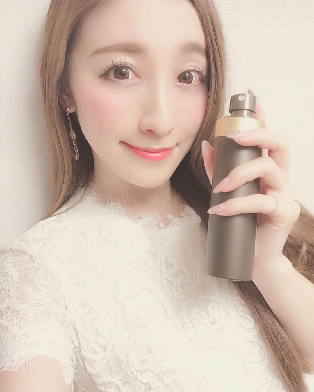 東條恭子さんのインスタグラム写真 - (東條恭子Instagram)「. ちょっとしたプレゼントからサプライズやお誕生日etc... シーンに合わせて最適なギフトが見つかるオンラインギフトショップ#TANP 🎁❤️ . 今回初めて利用させていただいたのですが♪ こんなショップをずっと待っていました! 素敵なセレクトも名入れやラッピングサービスetc... 全部まさに欲しかった内容がこちらで実現っ🤩✨ . 私は自分へのご褒美に👈 BARAKAのミストをget✨ 女性の憧れのロマンチック花束も発見しました🥰🌹🎶 . 今後も様々なシーンで大活躍してもらうためにお気に入りにポチッと登録完了😏❤️(笑) . . #たんぷ #最短即日発送 #豊富なラッピング #オンラインギフトショップ #プレゼント #ギフト #贈りもの #誕生日プレゼント #出産祝い #出産祝いギフト #就職祝い #バースデーギフト #サプライズギフト #サプライズプレゼント #japan #tokyo #japanese #japanesegirl #tokyogirl #present #gift #baraka #shopping #beauty #skincare #beautycare」6月26日 10時32分 - kyoko_tojo