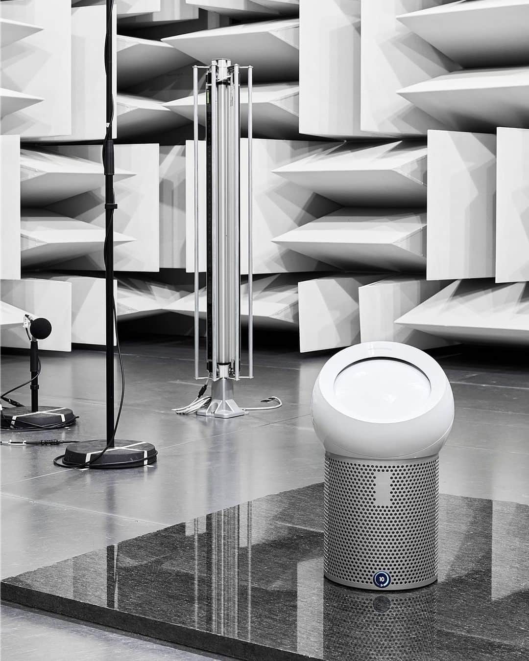 Dysonのインスタグラム