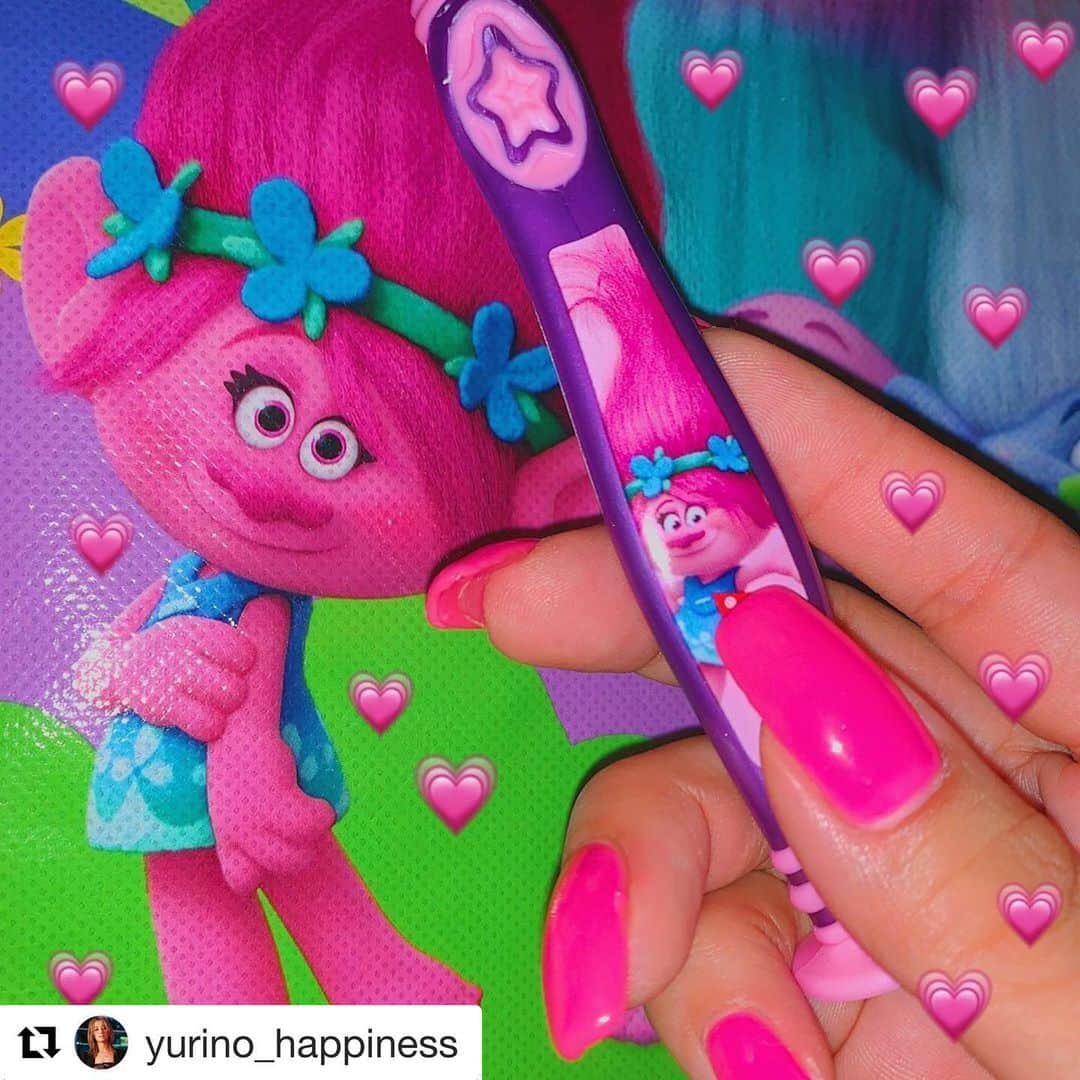 inthinkさんのインスタグラム写真 - (inthinkInstagram)「#Repost @yurino_happiness with @get_repost ・・・ 𝘗𝘪𝘯𝘬💗 すきなものに囲まれよう #pink #yurinonails #inthink #trolls」6月26日 2時21分 - inthink