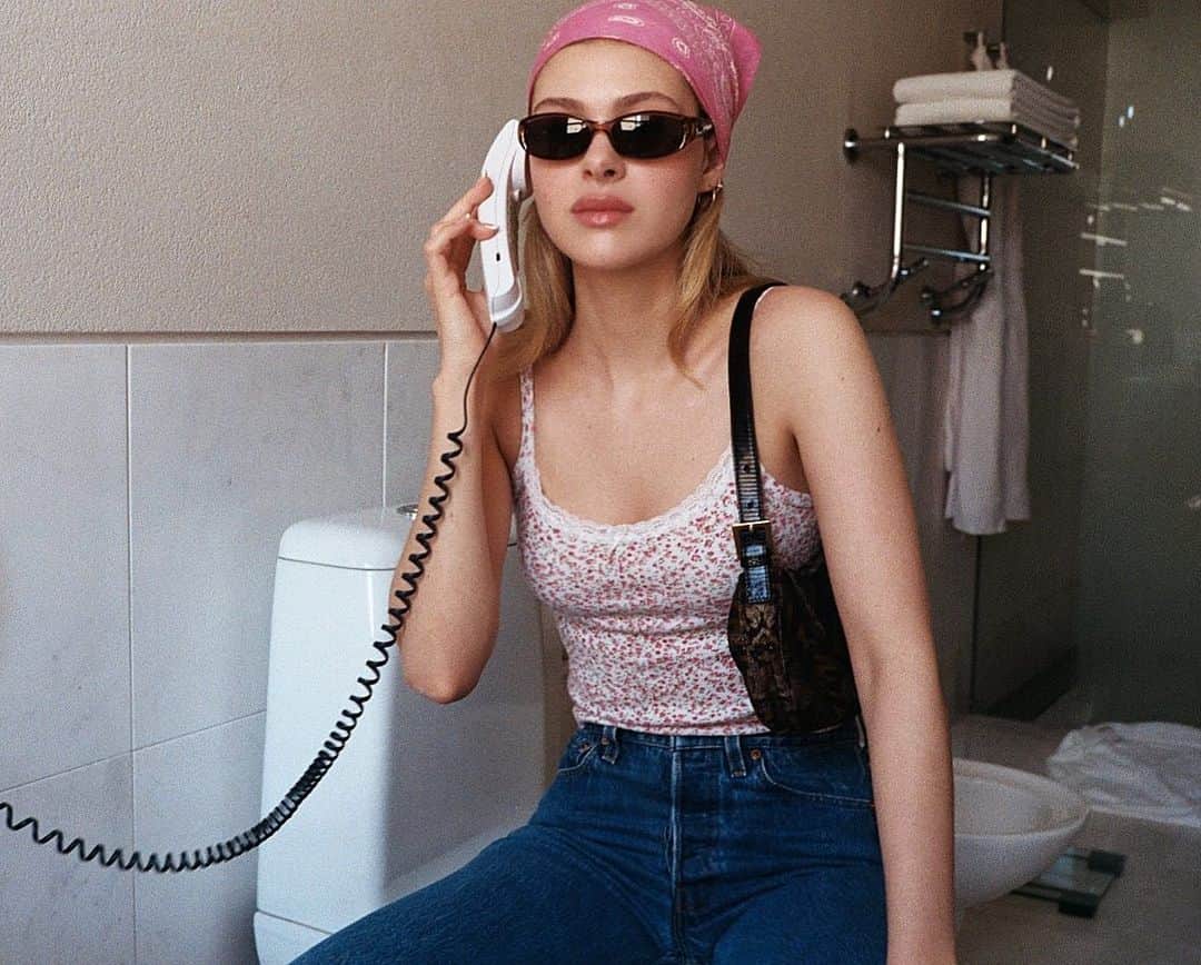 ニコラ・ペルツのインスタグラム：「call me」