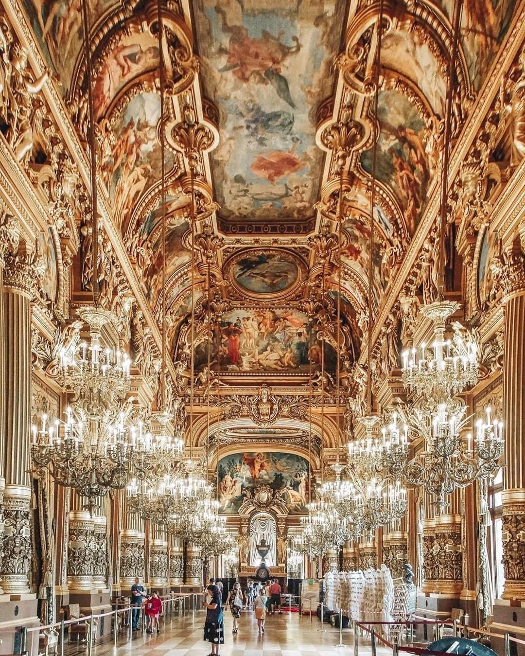 Travel + Leisureさんのインスタグラム写真 - (Travel + LeisureInstagram)「The Palais Garnier is situated in the heart of Paris. Built in 1875, it is often considered the archetypal opera house. Get our list of the 10 greatest opera houses at the ink in bio! #tlpicks courtesy of @noepierre」6月26日 3時45分 - travelandleisure