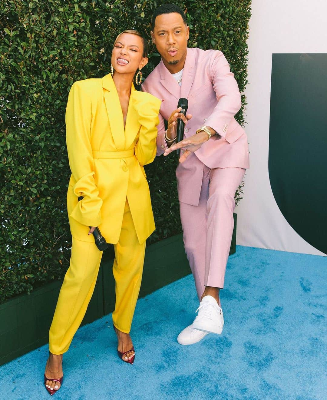 カルーシェ・トランさんのインスタグラム写真 - (カルーシェ・トランInstagram)「PRE SHOW HOSTS - Learning from the OG @iamterrencej Hosting isn’t easy y’all! Hope y’all enjoyed ❤️ @jenjphoto」6月26日 3時48分 - karrueche