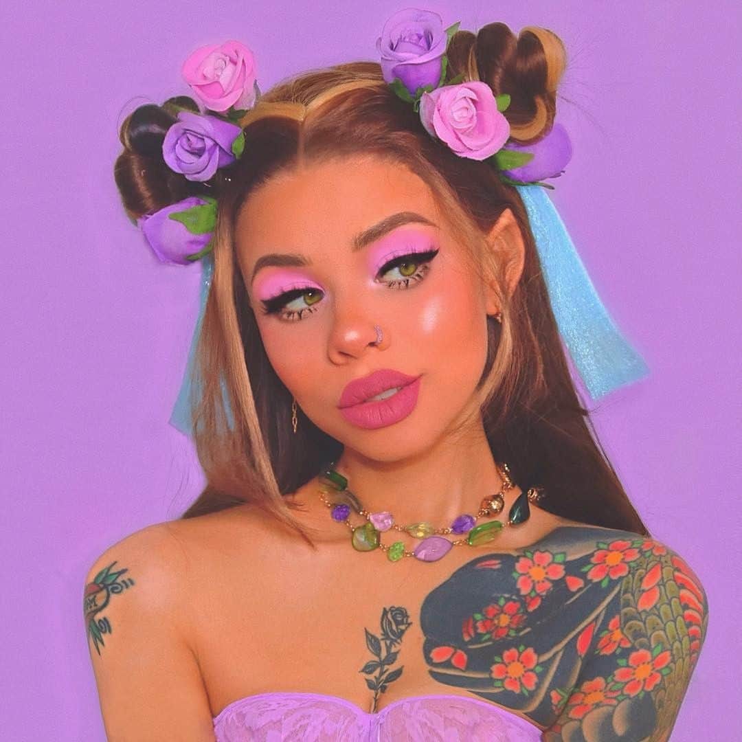 NYX Cosmeticsさんのインスタグラム写真 - (NYX CosmeticsInstagram)「Mesmerized by this whimsical glam by @snitchery 😍✨ She wears our Ultimate Shadow Palette in Ultimate Shadow Palette in 'Brights' + Fill & Fluff Eyebrow Pomade Pencil in 'Ash Brown' to get the look 💜 || #nyxcosmetics #nyxprofessionalmakeup #crueltyfreebeauty」6月26日 4時00分 - nyxcosmetics