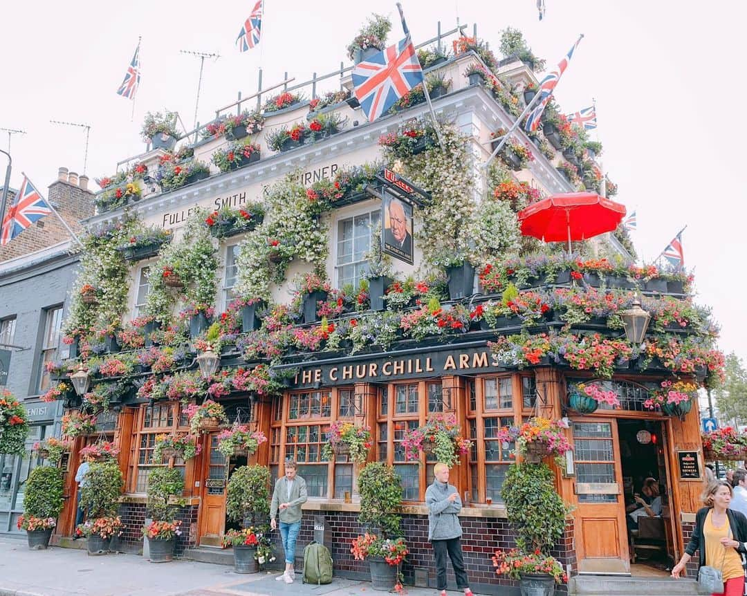 粕谷聡子さんのインスタグラム写真 - (粕谷聡子Instagram)「💚💛💜 #thechurchillarms  #london ____________________________________________________Satoko_____★* #tokyo #japan #meteorologist #dancer #댄서 #singer #가수 #아티스트 #舞女 #nodancenolife #筋トレ女子 #スポーツ女子 #workout #fitness #fitgirl #WeatherForecaster #天气预报员 #기상캐스터 #abs #japanese #selfie #셀카 #satokokasuya #粕谷聡子」6月26日 4時20分 - satokokasuya