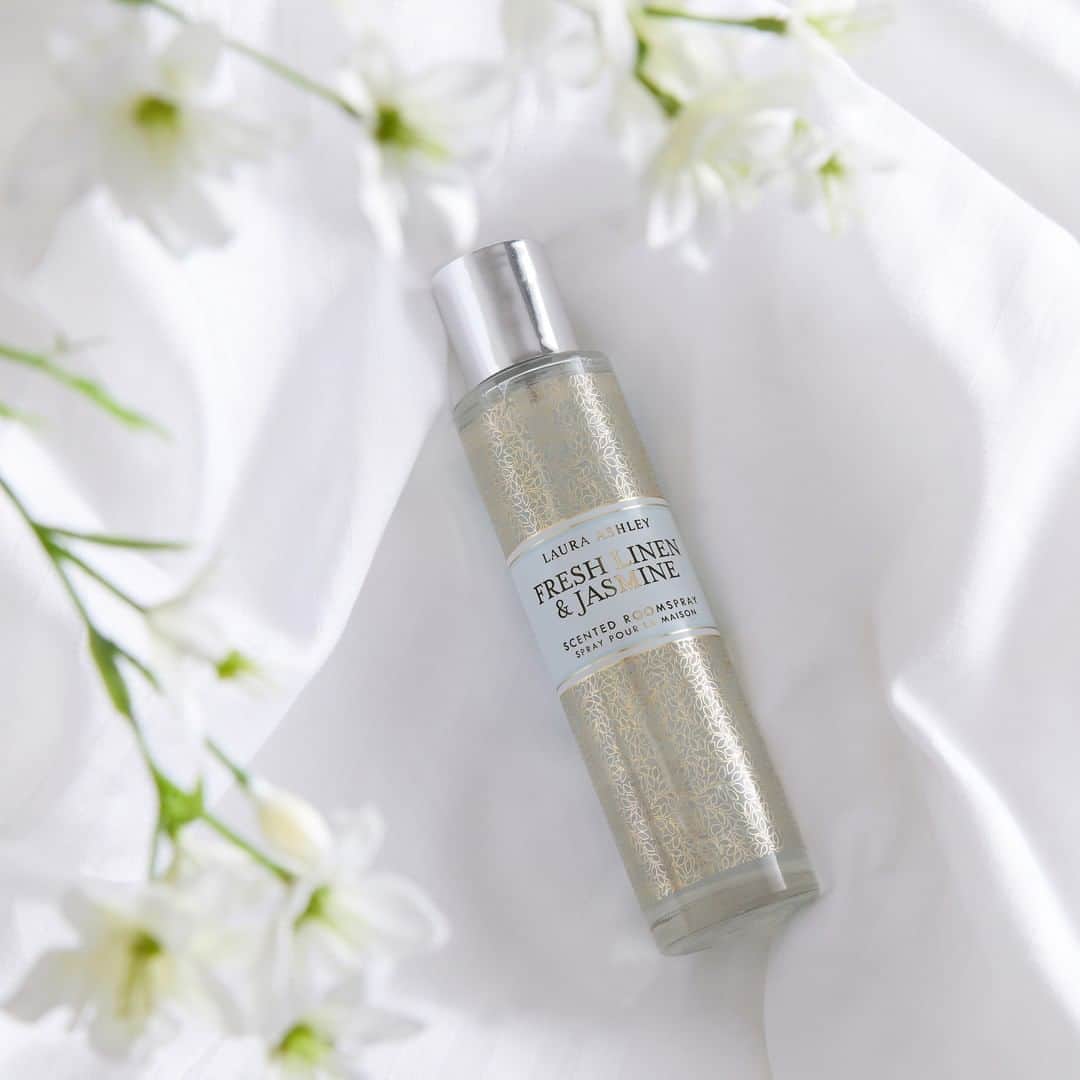 のインスタグラム：「They say the smell of fresh linen can't be beaten... but combine it with Jasmine and you've got a match made in fragrance heaven ✨ Tap to shop」