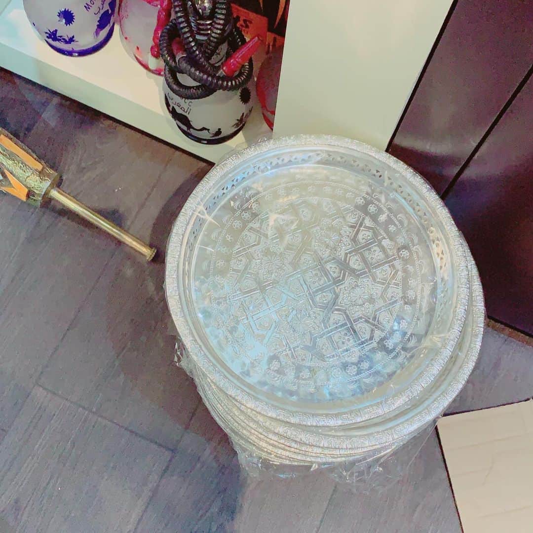 金子貴俊さんのインスタグラム写真 - (金子貴俊Instagram)「モロッコ土産を飛行機乗る前にワサワサ買い漁る。なんとか妻のリクエストのものを購入できた。とっても気に入ってもらえて良かったなぁ(^^)」6月26日 5時31分 - takatoshi_kaneko