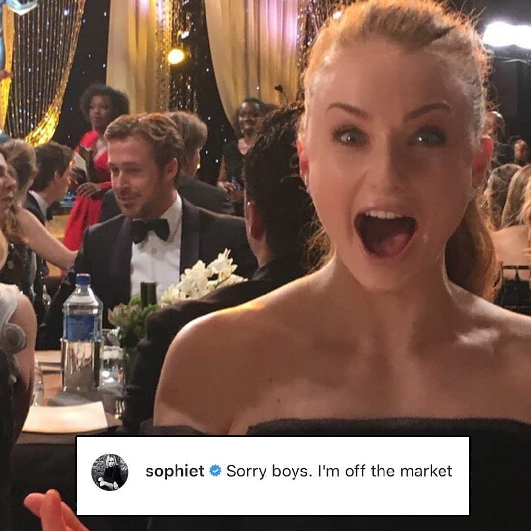 E! Onlineさんのインスタグラム写真 - (E! OnlineInstagram)「#TheNotebookTurns15 could've looked very different if Noah became the King in the North. (📷: @sophiet)」6月26日 5時27分 - enews