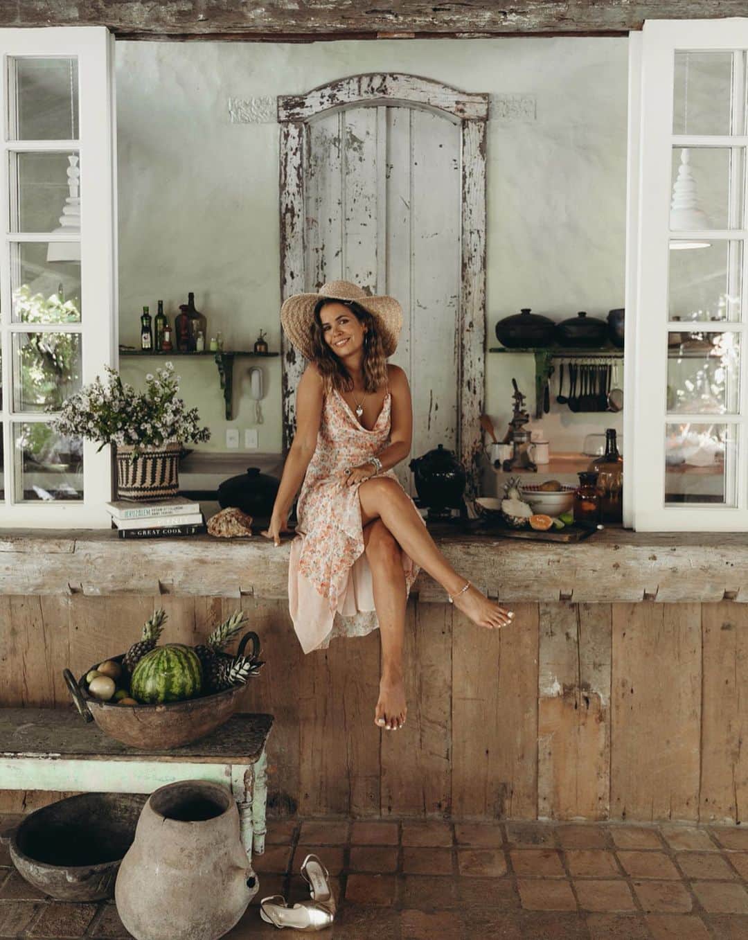 Collage Vintageさんのインスタグラム写真 - (Collage VintageInstagram)「I have found my dream kitchen in Trancoso, Brazil 🇧🇷 Wearing one of my fav dresses right now from @lpa @revolve #revolvearoundtheworld (swipe up to the dress on my stories)」6月26日 5時52分 - collagevintage