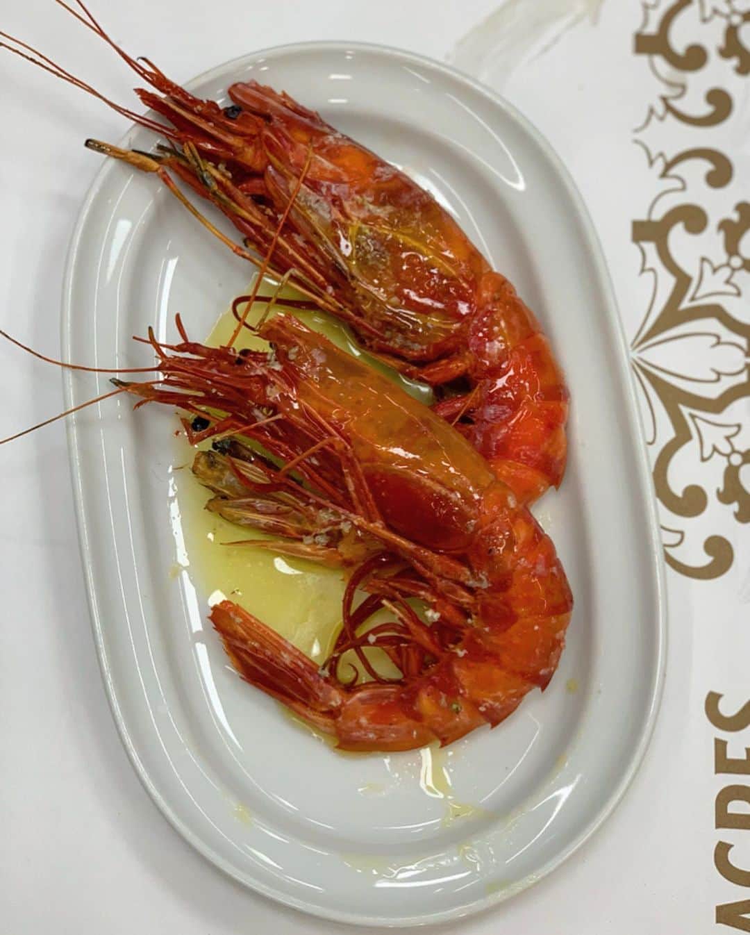 DOMINIQUE ANSEL BAKERYさんのインスタグラム写真 - (DOMINIQUE ANSEL BAKERYInstagram)「Carabineiros - bright red deep water prawns that are large like langoustines with sweet succulent meat.👌#🦐」6月26日 5時54分 - dominiqueansel