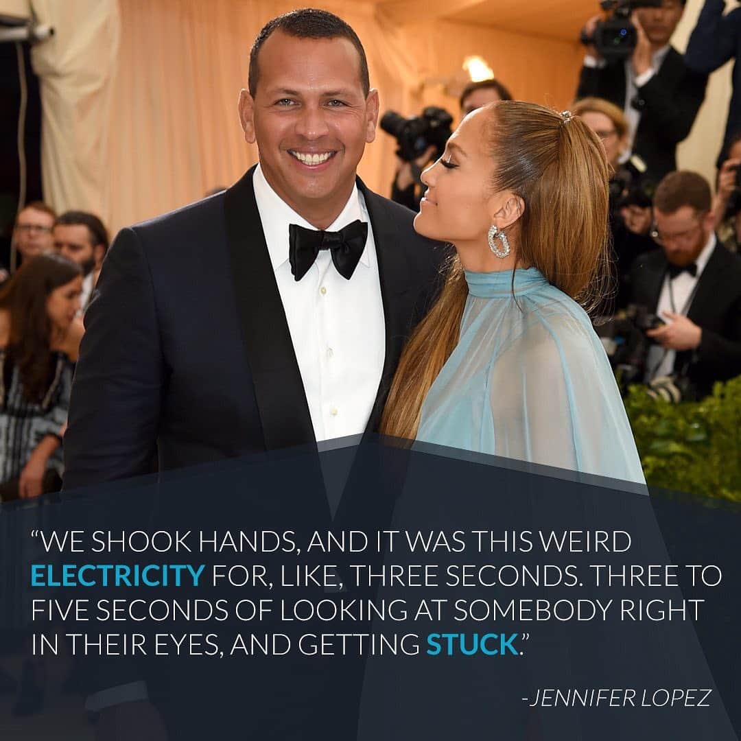 E! Onlineさんのインスタグラム写真 - (E! OnlineInstagram)「Jennifer Lopez and Alex Rodriguez started dating in 2017 but actually met over 10 years earlier. Link in bio for everything about the first time they met and A.Rod's "good game" on their first date. (📷: Getty Images)」6月26日 6時19分 - enews