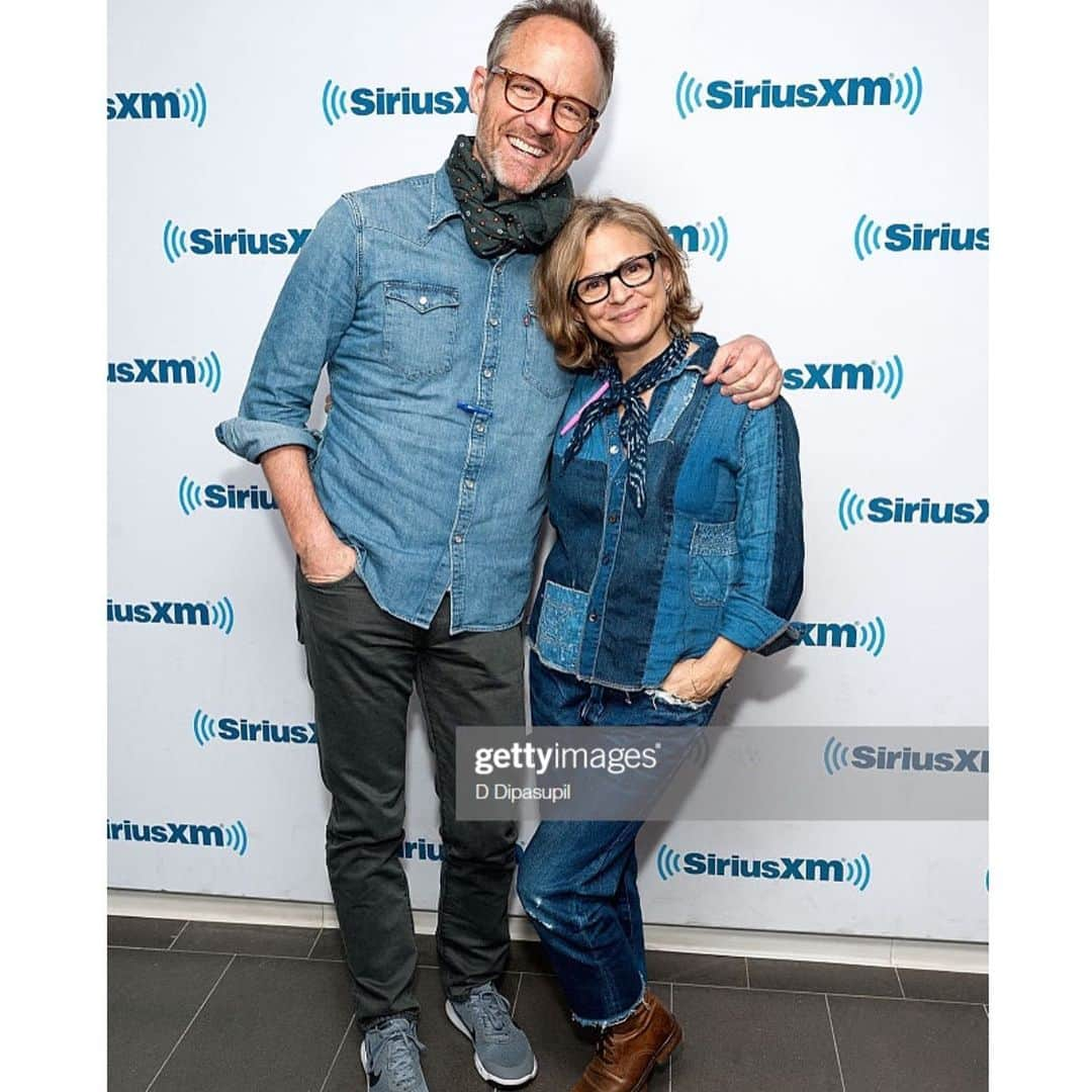 エイミー・セダリスさんのインスタグラム写真 - (エイミー・セダリスInstagram)「Happy Birthday @jbenhickey You are everyone’s favorite!  Wonderful human fantastic actor #loveyoubunches #cancerman #pride」6月26日 6時25分 - amysedaris