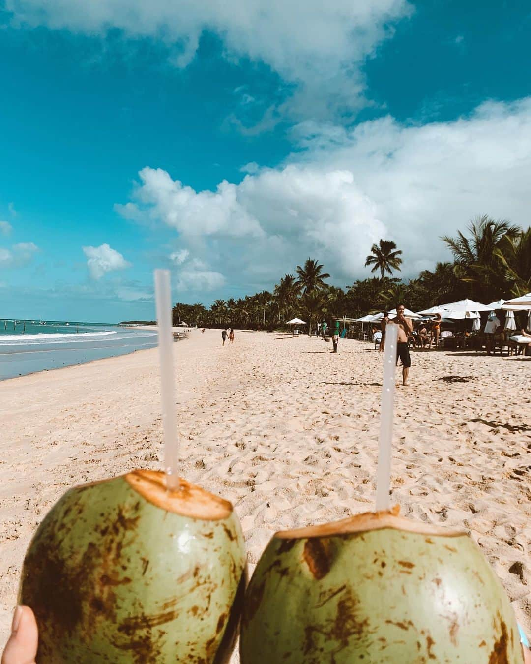 Camila Coelhoさんのインスタグラム写真 - (Camila CoelhoInstagram)「Beach please!!!☀️🌊 #trancoso #Brazil  Delicia de inverno ein Brazil?! Haha #beach」6月26日 6時34分 - camilacoelho