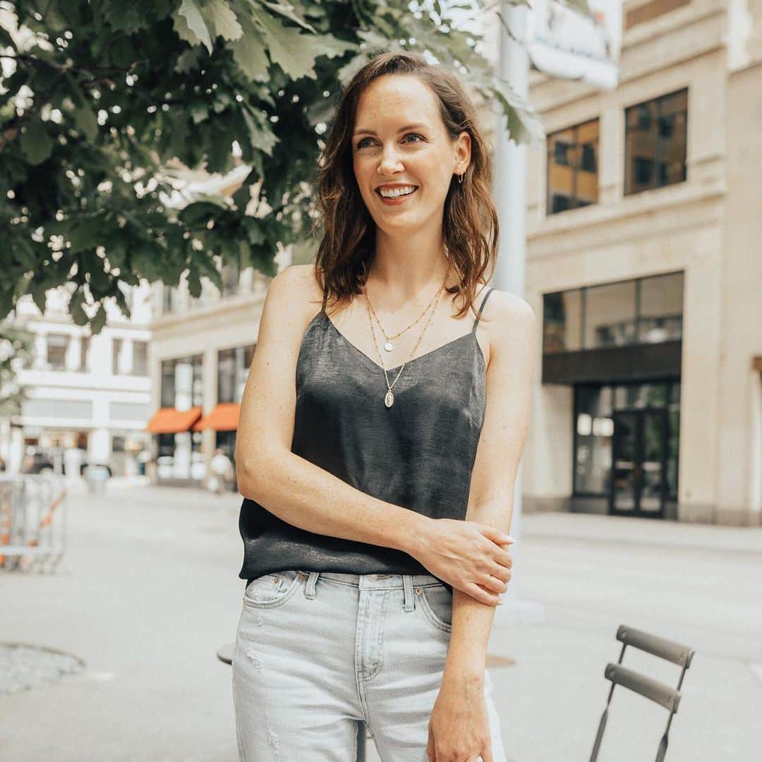 Target Styleのインスタグラム：「Summer-approved satin. 🖤 #Prologue」