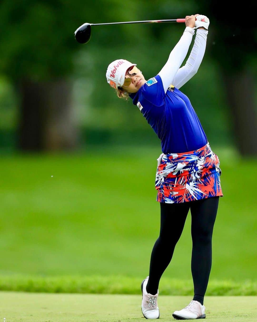 ポーナノン・ファトラムのインスタグラム：「Thank you @kpmgwomenspga for an amazing 3rd major week with a difficult and very challenging golf course😍🥰 also appreciated to volunteers and fans🙏 My total score-2 finished 14th place😁 Thank you so much to my sponsors❤️ #singha#mitrphol#bangchak#bcpg#omsingovermentsavingsbank#baldo#volvik#thaitakasago#Tiplife#colantotte @loudmouthgolf_hq」
