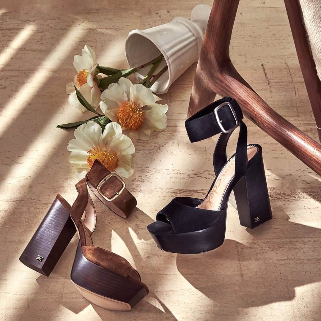 サムエデルマンのインスタグラム：「Reach new heights in our Rain Platform Sandal」