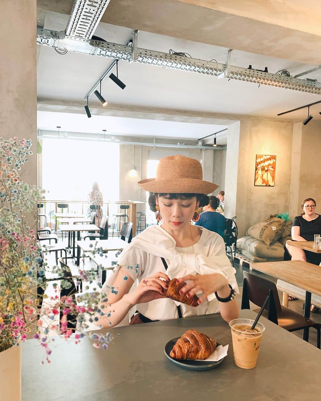 山野ゆりさんのインスタグラム写真 - (山野ゆりInstagram)「コペンハーゲン🇩🇰🥐世界一美味しいシナモンクロワッサン見つけた💁‍♀️ #クロワッサン #🥐 #デンマーク #コーヒー #cafe #morning #coffee #croissant #denmark🇩🇰」6月26日 19時11分 - yuri.yamano