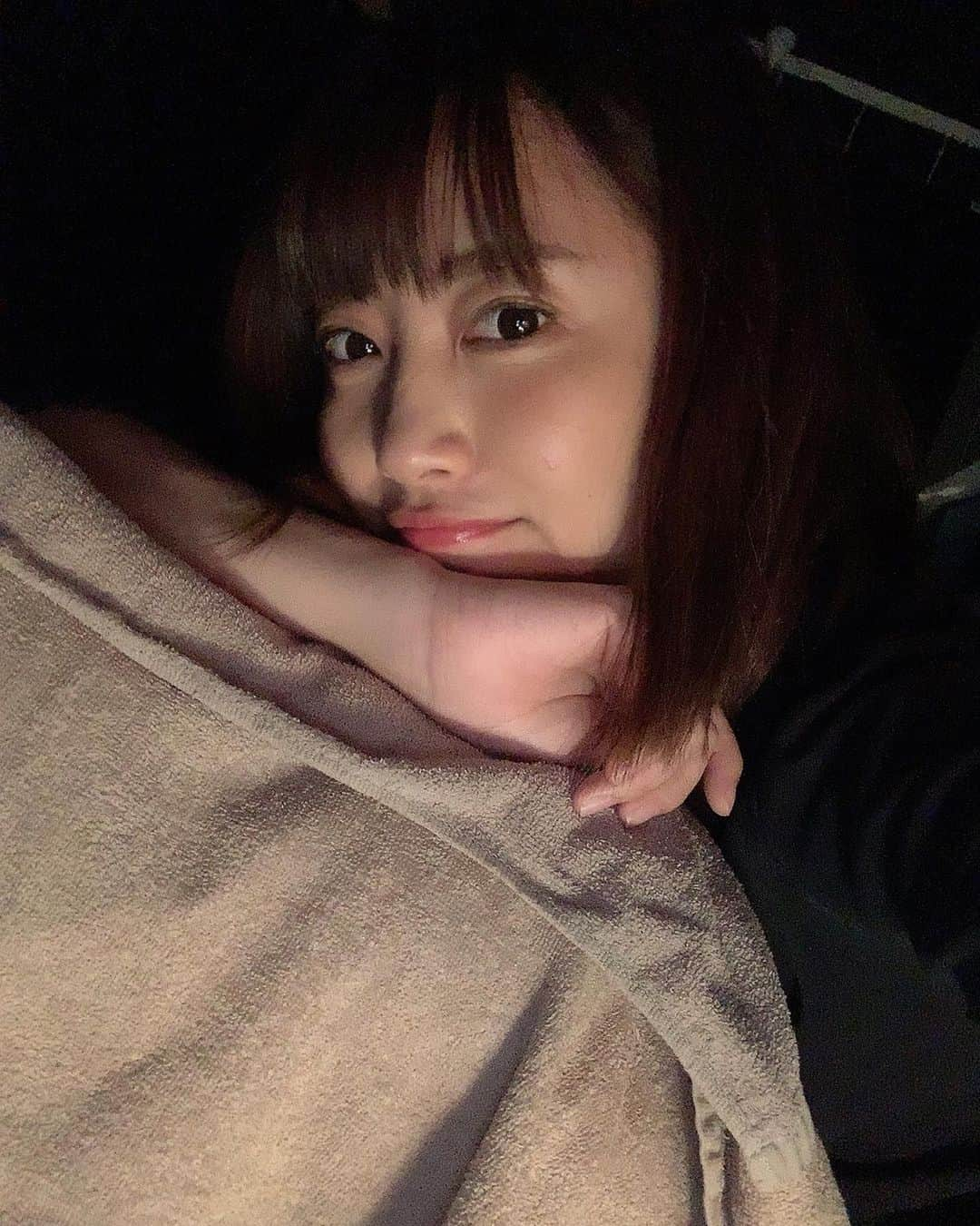 古川真奈美さんのインスタグラム写真 - (古川真奈美Instagram)「.﻿ .﻿ 月１のペースで通っている、﻿ 雲のねどこ @kumononedoko ﻿ さんに行ってきました😌❤️﻿ ﻿ この間ヘッドスパでコリをほぐしてもらったばっかなのに、めちゃ凝ってたみたいです(´･_･`)﻿ なんなんだ、私の凝りは😑😑﻿ ﻿ しかし毎回本当に気持ち良すぎて😪💕﻿ ﻿ ありがとうございました🙏🏻﻿ ﻿ ﻿ #月１の楽しみ﻿ #気持ち良すぎて本当にみんなに体感してほしい  #癒し #雲のねどこ  #恵比寿  #ヘッドマッサージ  #リラックス﻿ #instagood  #instadiary ﻿ #instalike #instamood ﻿ #ow #instapic #instaphoto﻿ #girl　#follow #followme  #gravure  #japanesegirl  #selfies  #インスタグラビア」6月26日 19時35分 - mana_0619