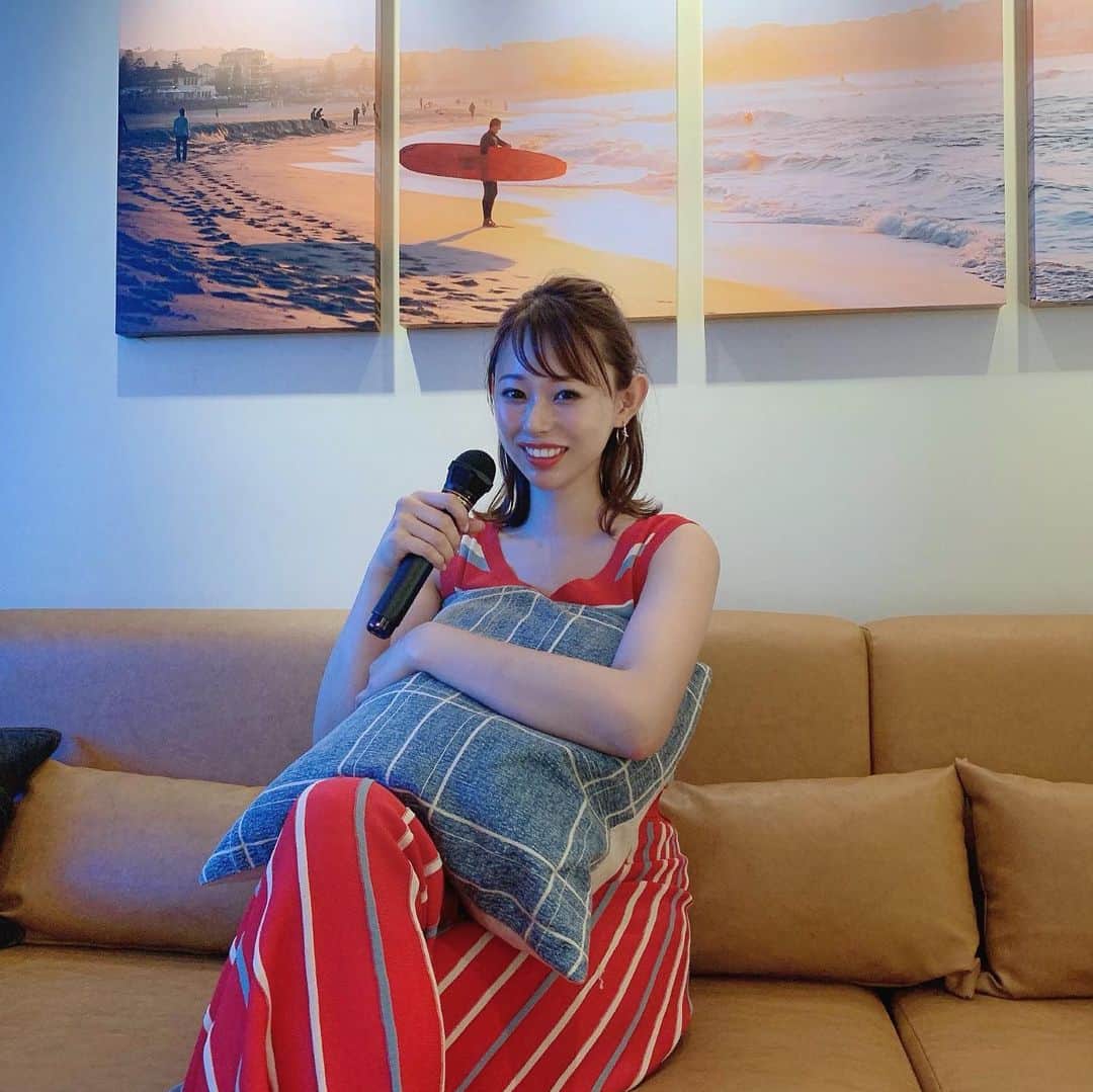 karen okajimaさんのインスタグラム写真 - (karen okajimaInstagram)「ㅤㅤㅤ  ㅤㅤㅤ  この間MEETSBARで またまた女子会してきました☺️❤️ ㅤㅤㅤ  広い個室でカラオケ楽しんだ😍🎤 エモい曲ばっかり歌ったりして ラップとかも歌ったりして 面白すぎて終始笑ってた😂😂 ごはんも美味しくていつも幸せ✨ ㅤㅤㅤ  ミネストローネとポテトと ハラミステーキがおすすめです✨ ㅤㅤㅤ  #bar #大阪 #大阪ミナミ #MEETSBAR #カラオケバー #ミーツバー #ティファニー #Tiffany #岡島かれん」6月26日 19時53分 - karenokajima0318