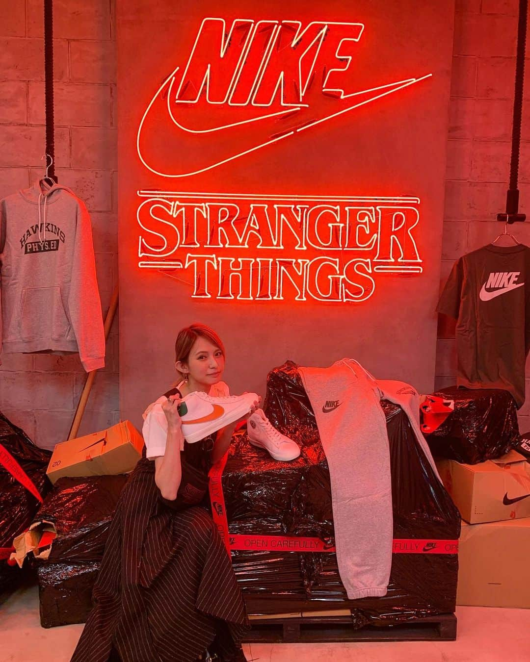 HARUNAのインスタグラム：「@nike × @strangerthingstv  collection release party🎉  STファンにはたまらないコラボ👟 シーズン3が楽しみすぎる！ 早くJuly 4thになって！！！」