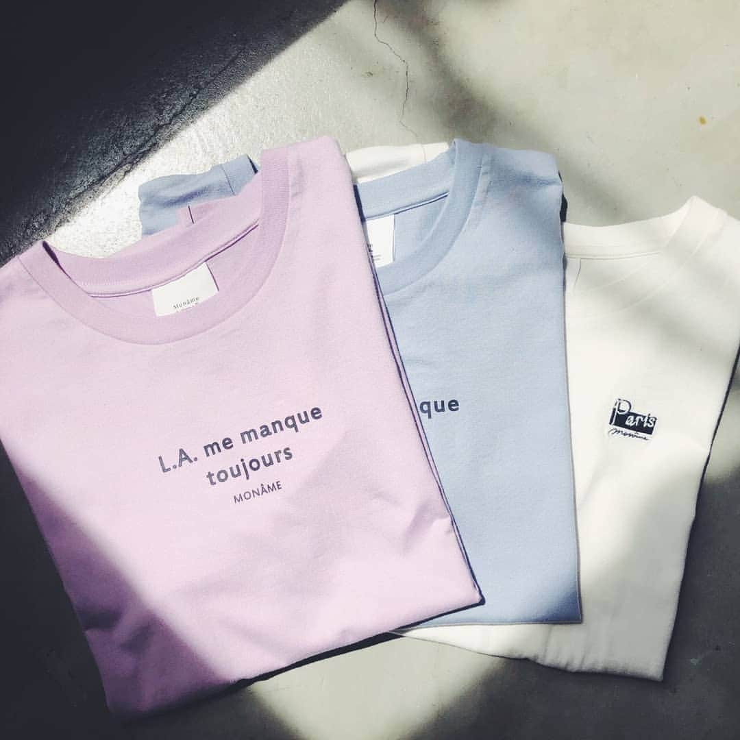 Moname Official Instagramさんのインスタグラム写真 - (Moname Official InstagramInstagram)「. . ． . Moname定番のロゴTシャツをリニューアル！ トップスインで着られる少しゆったりめのシルエット。 華やかなピンク系や、ペールトーン、マニッシュなブロンド色などのカラーを取り揃えています。 . Tee-Paris- No.41192243 col.WBK,WPK,BLD,FPK,LLC,LVD,BLK ￥6,000+tax . #moname#denim#new#french#blue#ootd#jeans#ss  #モナーム#夏コーデ#フレンチカジュアル#夏服#夏#大人カジュアルコーデ#シンプルコーデ#ファッション#コーデ#美脚#はきごこち抜群#きょコ#今日のコーデ #Tシャツコーデ #160cmコーデ」6月26日 20時21分 - moname.official