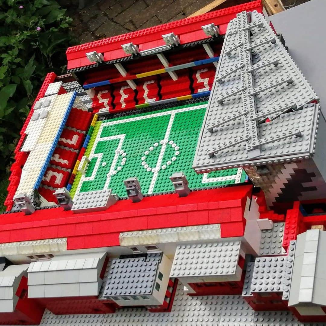 サウサンプトンFCさんのインスタグラム写真 - (サウサンプトンFCInstagram)「So many memories...recognise this ICONIC stadium made from @lego? ❤️🏡 #saintsfc」6月26日 20時14分 - southamptonfc