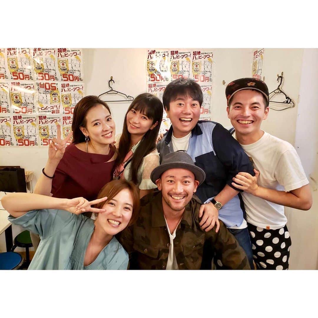 のインスタグラム：「ドラマ #野ブタをプロデュース で共演して以来もうずっと仲良しのメンバーと定期集会😊 ・ ゆきねえ、石井さん、とむさん、かじゅま、双子。完全に家族写真じゃないか… ・ 私たち会うたびにありがたい事にネットニュースにしていただくんだけど今回もしてもらえるかな笑😊それだけドラマが愛された証拠ですね。 ・ 石井さんは #桃山ビートトライブ トライブ 舞台出演中ですので要チェック❤️ ・ #家電 #家電好き #家電女優 #奈津子 #野ブタ #高瀬友規奈 #石井智也 #三遊亭とむ #大木亜希子 #山根和馬」