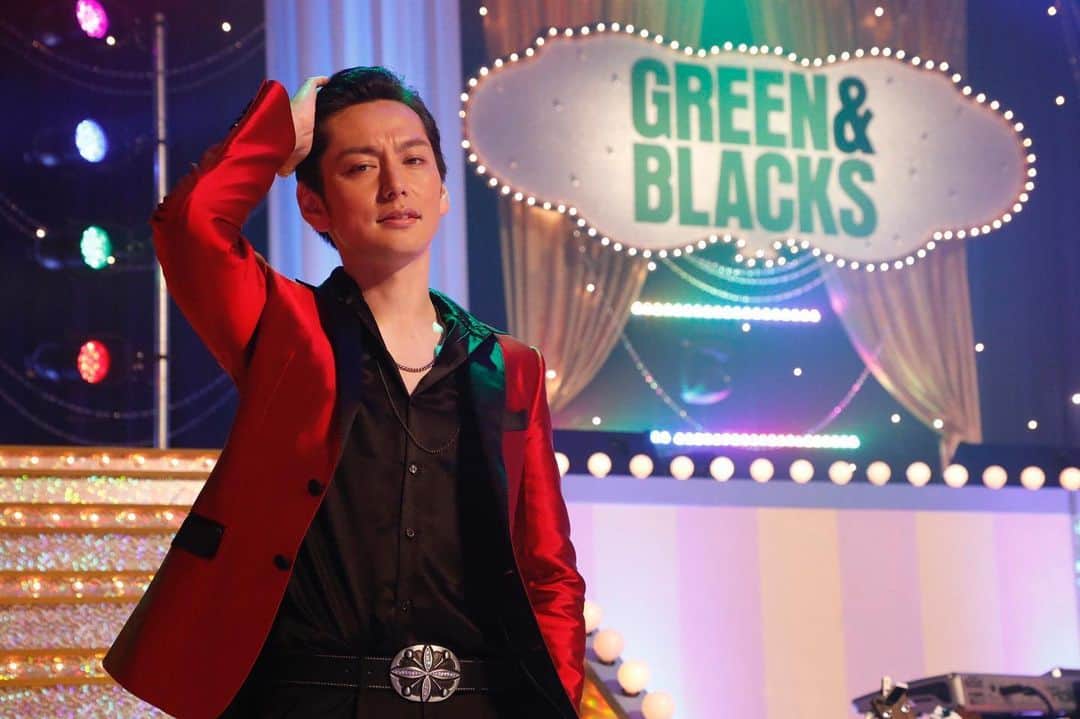 のインスタグラム：「先日、WOWOW『グリーン&ブラックス』の収録に行ってきました！ ミュージカルって、…いいよね。 とてもいいよね！！ #グリーンアンドブラックス #greenandblacks #wowow #アメリカンドリーム #ミスサイゴン #americandream #misssaigon」