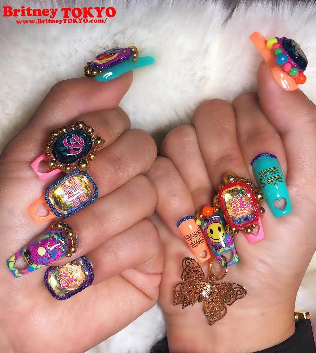 Britney TOKYOさんのインスタグラム写真 - (Britney TOKYOInstagram)「Decorative💅🏻✨ #nailart #nails #art #britneyTOKYO  Using @naillabousa @prestogel  @apresnailofficial #britneygelx」6月26日 12時40分 - britneytokyo