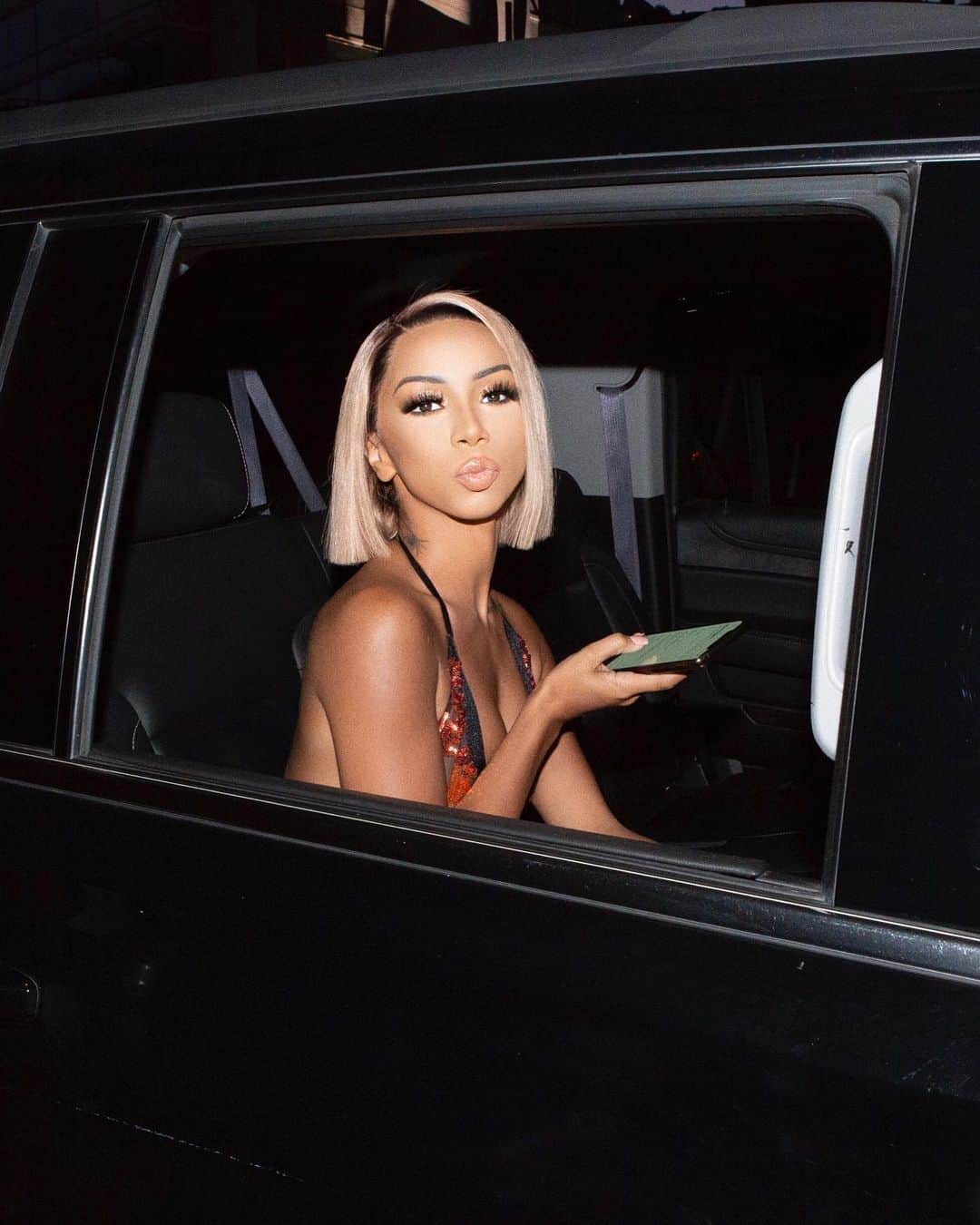 Brittany Rennerのインスタグラム：「I know I don’t have to settle. I’ll be happily single until I’m valued 😘✌🏽」