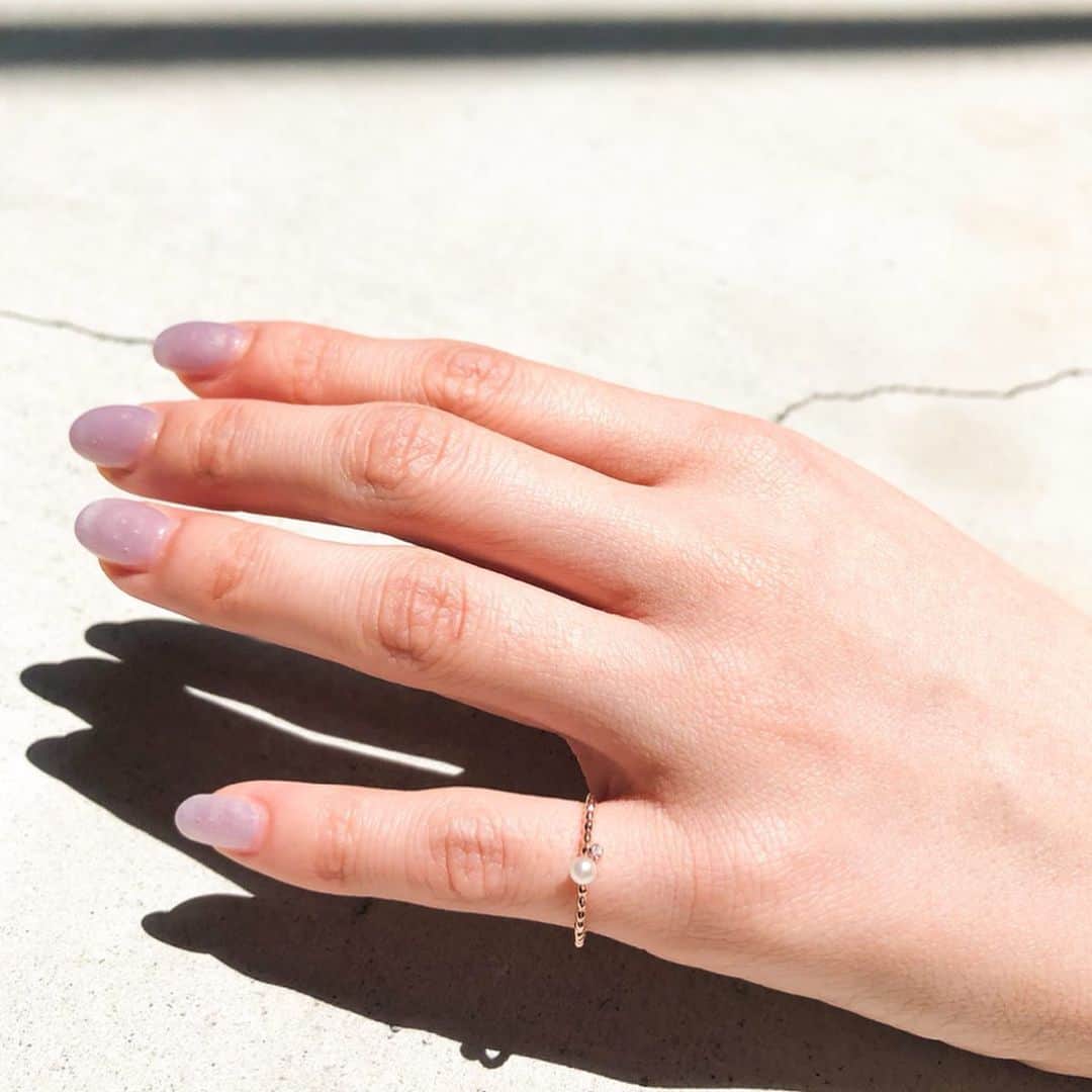 エテさんのインスタグラム写真 - (エテInstagram)「anan × ete﻿ 《Collaborated Pinky Ring》﻿ ﻿ "私らしく"頑張るあなたを輝かせる。﻿ ﻿ 雑誌"anan"とのコラボジュエリーは、﻿ 幸運を運んでくれる、大人ピンキーリング。﻿ ﻿ "真実" "選択" "愛"を表現した、3つのデザイン。﻿ デザインやキーワードはもちろん、﻿ 直感で選ぶのもおすすめ。﻿ ﻿ ピンキーリングだけの小さなお部屋をイメージした﻿ 限定ボックス付きです。﻿ ﻿ #ete #エテ #anan #collaborated﻿ @anan_mag」6月26日 12時49分 - ete_official