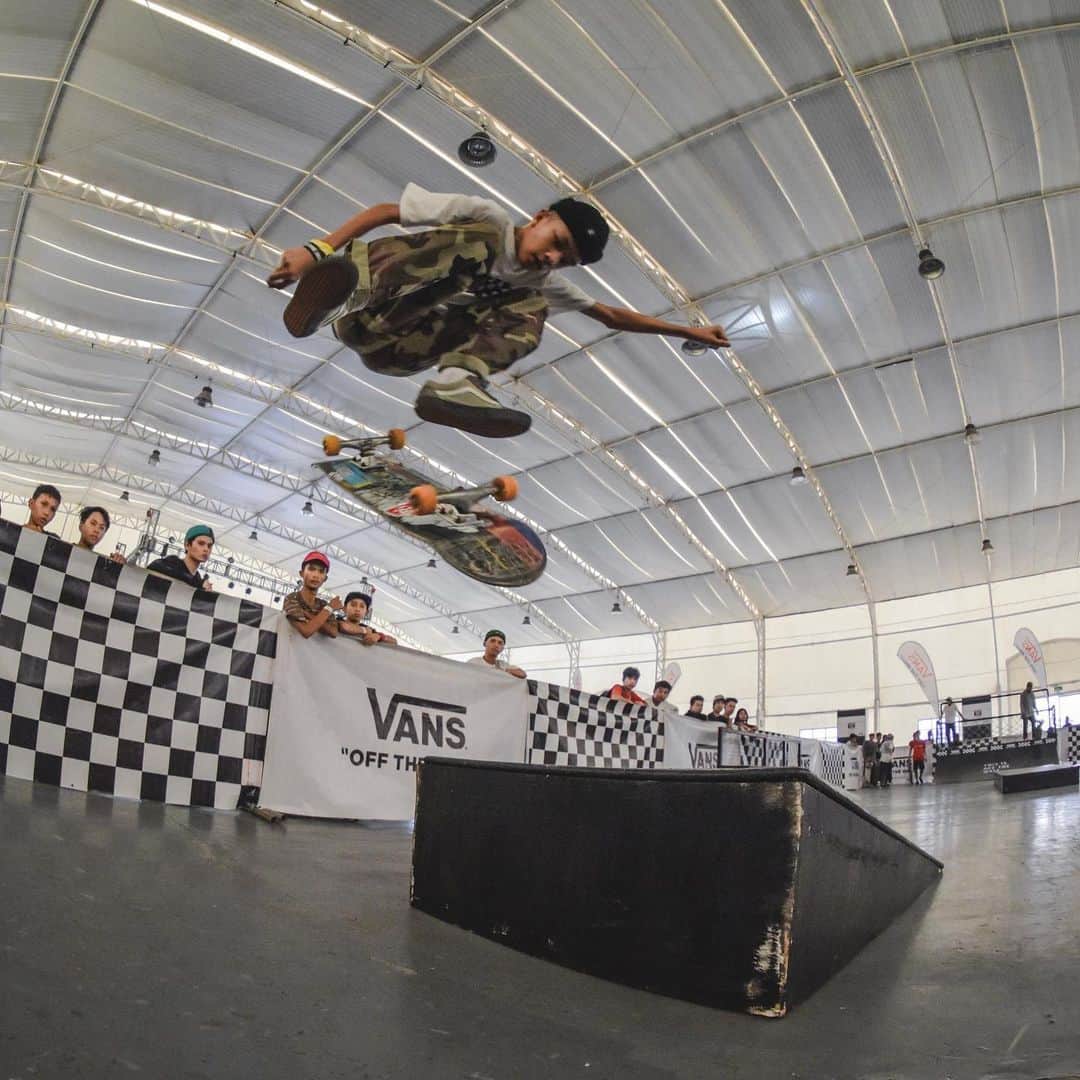 Vans Philippinesさんのインスタグラム写真 - (Vans PhilippinesInstagram)「Still hungover from last Saturday's celebration? Here are some sick shots taken from the day's events!  #GSD2019 #VansSkate #VansPhilippines」6月26日 13時00分 - vansphilippines