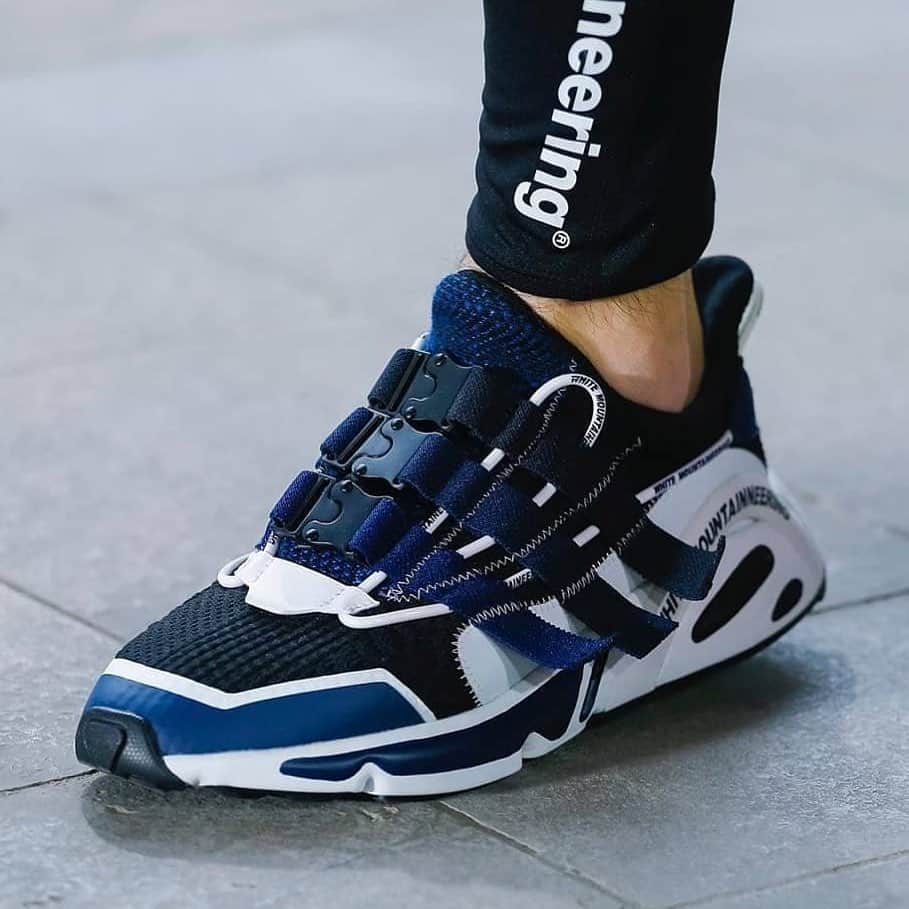Sneaker Newsさんのインスタグラム写真 - (Sneaker NewsInstagram)「What do you think about the @whitemountaineering_official x adidas LXCON that debuted at Paris Fashion Week? They’ve blended the deconstructed look with a sporty color-blocking for one of the most exciting new sneakers of the week. For a closer look, tap the link in our bio.」6月26日 13時26分 - sneakernews
