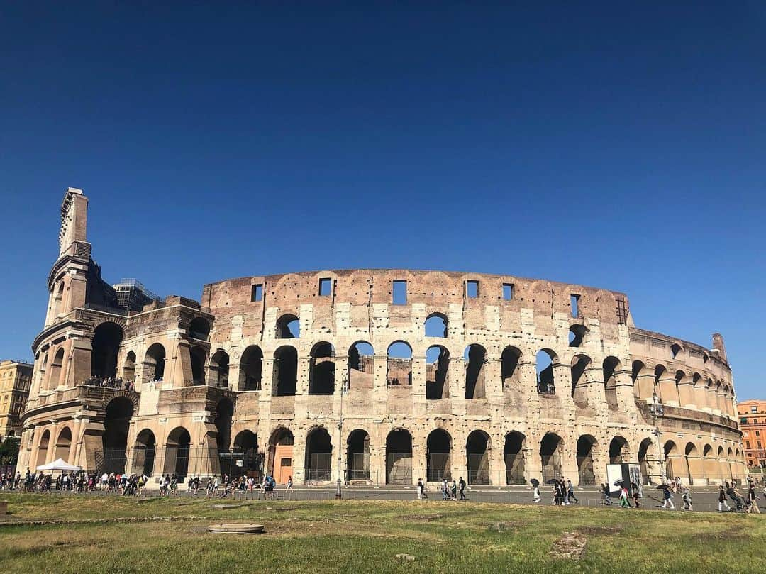 桐島かれんさんのインスタグラム写真 - (桐島かれんInstagram)「#コロッセオ #colosseo #roma」6月26日 13時35分 - houseoflotuskaren