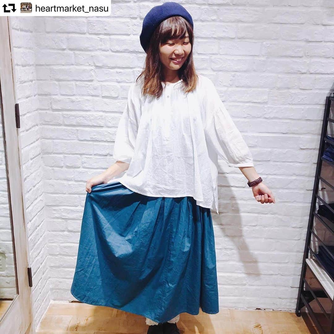 HEART MARKET (ハートマーケット)さんのインスタグラム写真 - (HEART MARKET (ハートマーケット)Instagram)「#repost @heartmarket_nasu ・・・ . みなさまこんにちは！ 新作商品のご紹介です♡ . スタッフ(160cm）着用 ♡無地ギャザーブラウス♡ #IY1906013 ¥2,900+tax→20%OFF→¥2,320+tax size:FREE color:5 ハトマの新ブランド「iyori」が入荷してきました✨ 入荷して間もないですが、お買得商品です💓 . ♡ウエストタックスカート♡ #th1906102 ¥2,900+tax size:FREE color:4 ウエスト部分のタックが可愛いスカートです💓 . 新作もどんどん入荷、一部セール商品もご用意しております！ みなさまのご来店お待ちしております(•'-'•) . #ハートマーケット #ハトマ#heartmarket#那須ガーデンアウトレット#那須 #ブラウス#スカート#新作#夏物#summer#code#fashion#sale .」6月26日 13時37分 - heartmarket