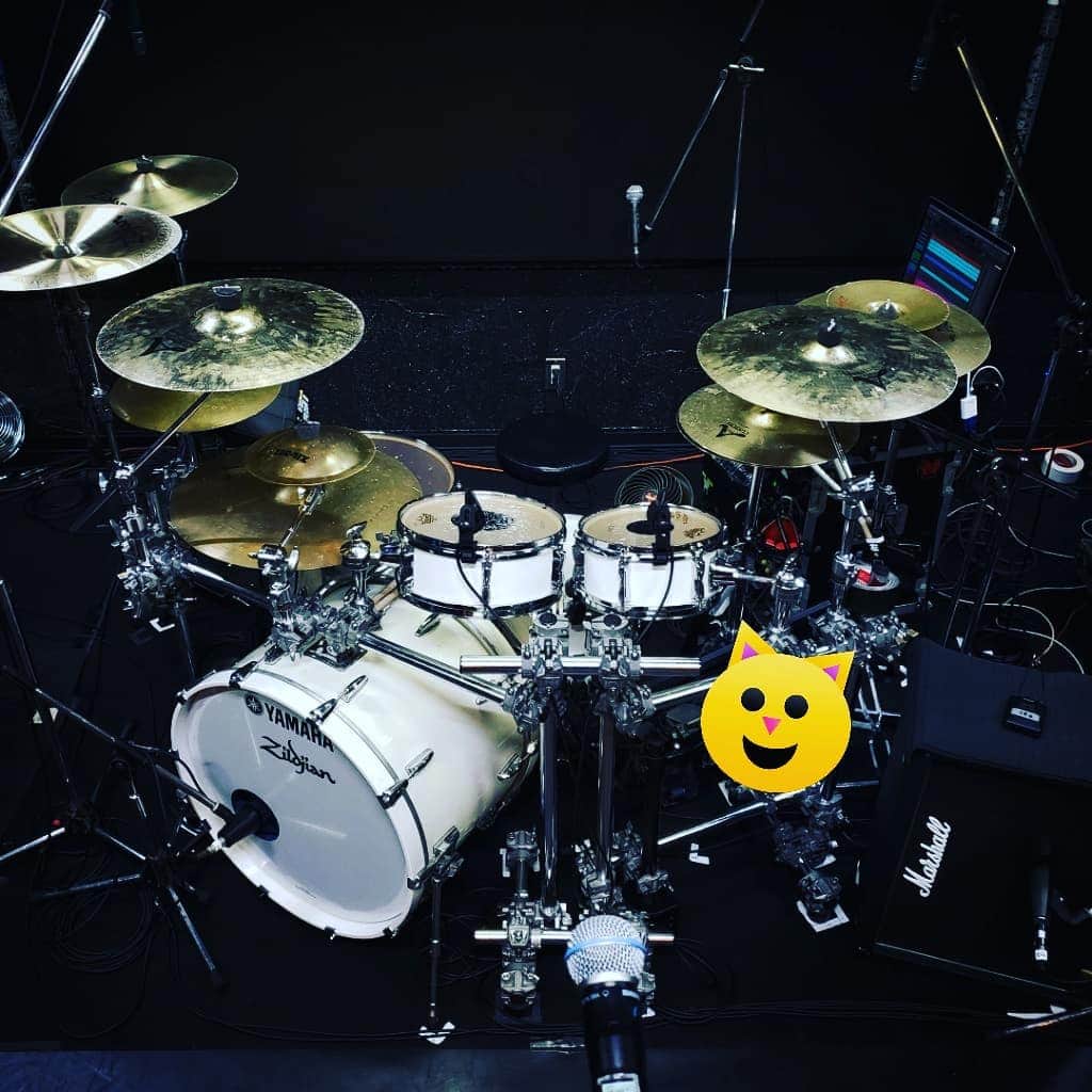 O-JIROのインスタグラム：「壊れちゃった端末で最後に撮った写真はこれだった。#CRACK6カナリアツアー」