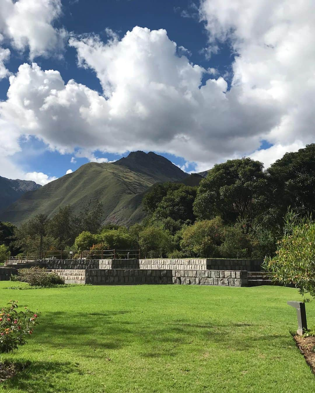 ク・チヨンさんのインスタグラム写真 - (ク・チヨンInstagram)「AMAZING and BEAUTIFUL #Machupicchu "Lost City of the Incas" #Peru」6月26日 13時41分 - jiyeoncook