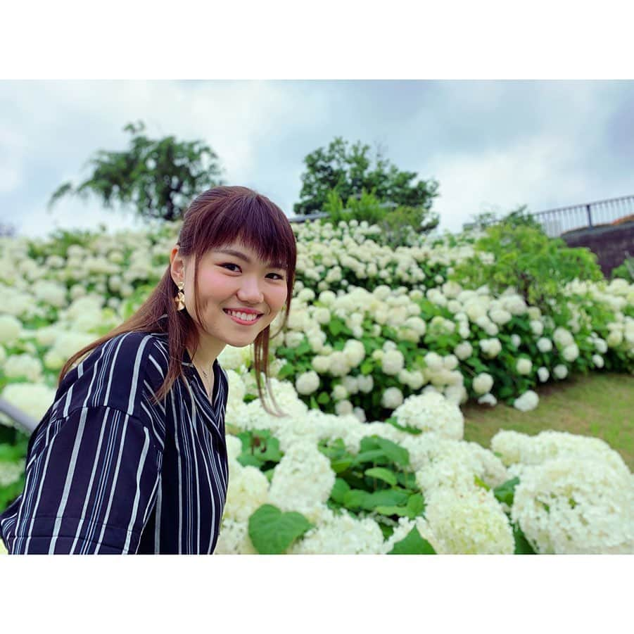 浅田梨奈さんのインスタグラム写真 - (浅田梨奈Instagram)「ゆきりなDAY💖 @yamadayuki0524  #プロボウラー #浅田梨奈 #山田幸 #ゆきりな #白紫陽花 #映え狙い #アイコン採用 #お花畑に見えるでしょ #さぁどこでしょう #わかるかなー #わからないだろうなー #笑いまくった #このあとは #ゆきりなりさ #になりましたとさ」6月26日 14時03分 - asdrn528