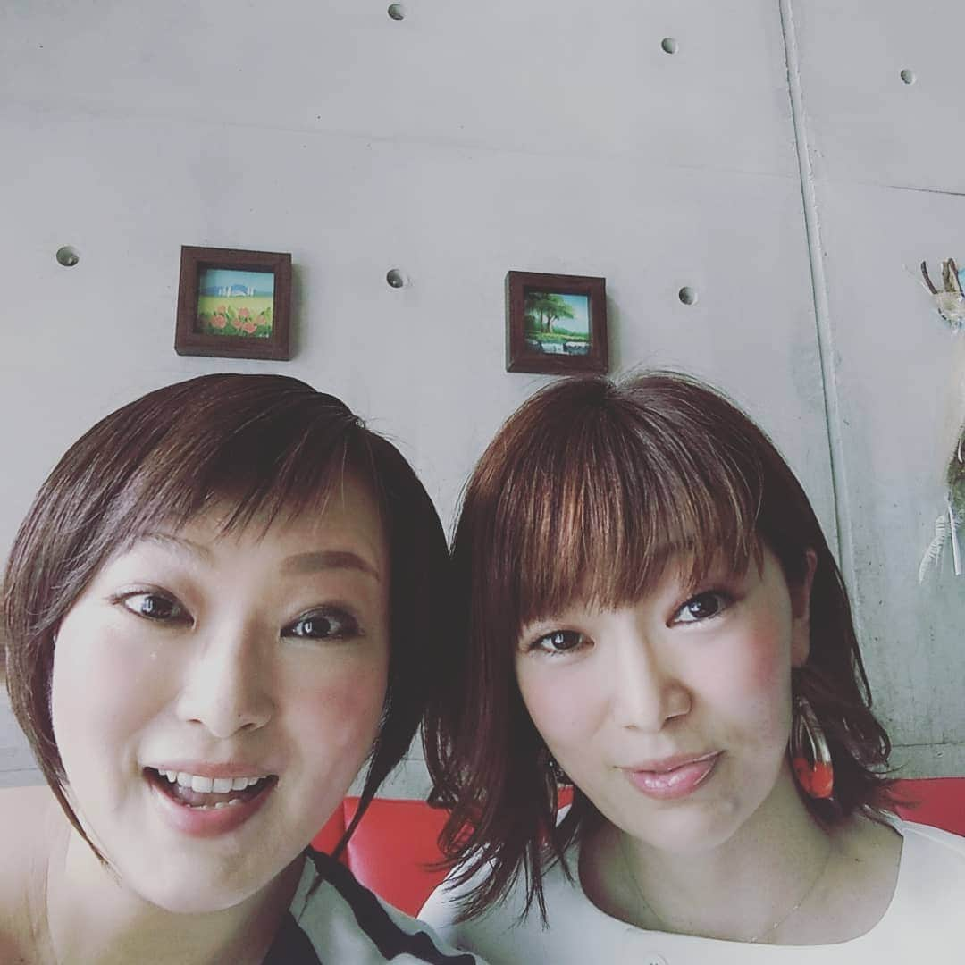 五十嵐サキさんのインスタグラム写真 - (五十嵐サキInstagram)「ひで子さんのエステ💆✨ #お知り合い の #ひで子さん が #難波 で #エステ #独立#開業 されましたので #行ってきました #リンパ もかなりつまってた私 #美白#顔マッサージ #フォトフェイシャル #２年ぶり に #受けました #毛穴パック も爽快 #お肌 のお手入れ #たまには必要だと痛感  #リンファム #リーズナブル #助かる #吉本新喜劇 #よしもと新喜劇 #五十嵐サキ」6月26日 14時26分 - saki_igarashi