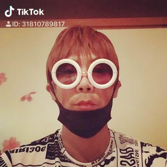 火口秀幸のインスタグラム：「#天使と悪魔の命令ゲーム #吉本坂46 #HIDEBOH」