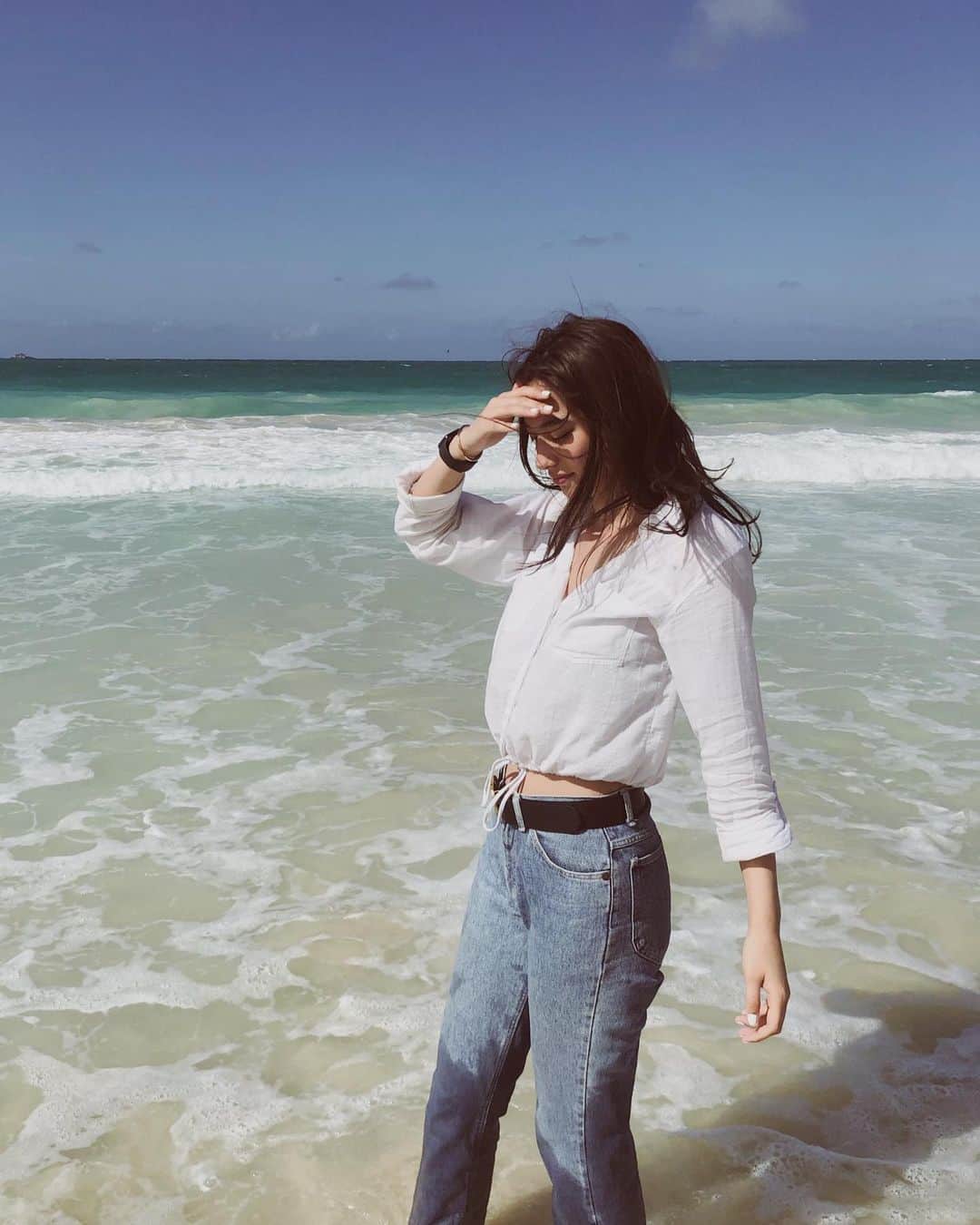 のインスタグラム：「soaking wet ⛱」