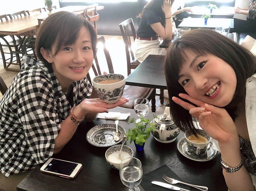 佐野優子のインスタグラム：「. 先日のナナミさんとのランチ🥢 . #thethreebears  #カフェ #cafe #チャイ #tea #ベトナム料理  @comngon_kyoto  フォーの麺がタピオカでできててモッチモチ✨」
