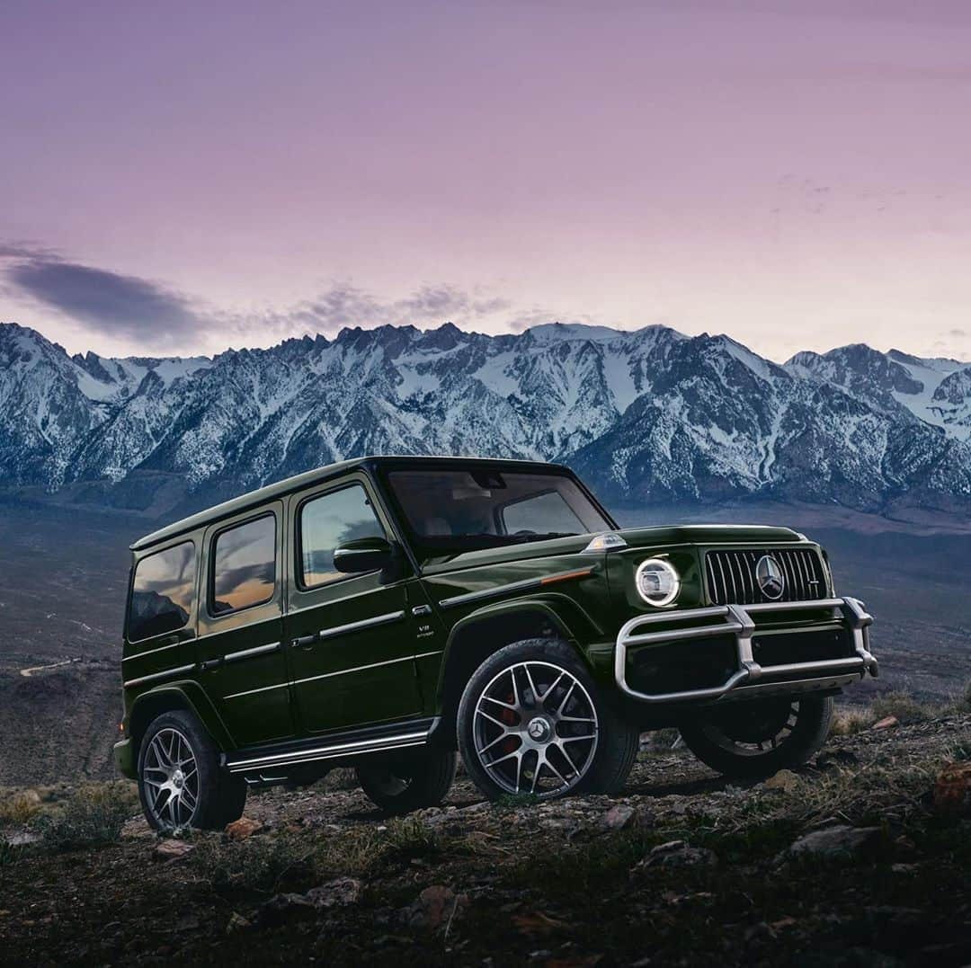 メルセデス・ベンツさんのインスタグラム写真 - (メルセデス・ベンツInstagram)「Strike a pose! 🌟 Photo by @trahanphoto with @mercedesbenzusa. __________ [Mercedes-AMG G 63 | Kraftstoffverbrauch kombiniert: 13,3–13,1 l/100 km | CO₂-Emissionen kombiniert: 303–299 g/km | mb4.me/nefz] . #MercedesBenz #MercedesAMG #AMG #GClass #AMGG63 #DrivingPerformance #strongerthantime #mbfanphoto #mbphotopass #daydreamin #desertdrive #mbcar」6月26日 15時00分 - mercedesbenz