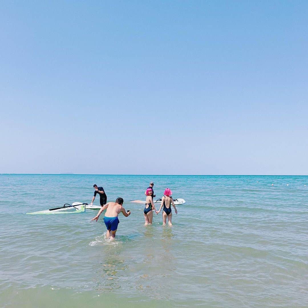 AYAさんのインスタグラム写真 - (AYAInstagram)「I am in Tuscany,Italy. 🇮🇹 I will have ultimate Italian experience and activities with D1 Milano. @d1milano  At first day,  I experieneced wind surfing. It was very fun! イタリアのトスカーナに来ています！ 初日はwindsurfingして、とっても楽しかった🌈 #advertising #D1Milano #D1WAYTOItaly」6月26日 15時06分 - ayaxxamiaya