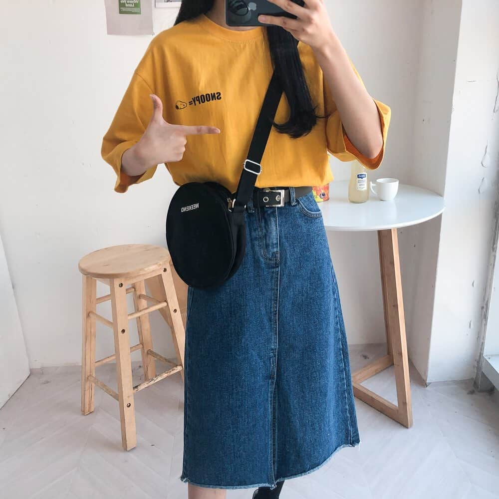 ガールズルールさんのインスタグラム写真 - (ガールズルールInstagram)「. ヌピTシャツ (t6723) COLOR : IVORY, YELLOW, BLACK . #걸스룰 #한국 #한국패션 #얼짱 #데일리룩 #오오티디 #koreanfashion #girlsrule #ootd #twinlook #dailylook #ガールズルール #韓国 #韓国ブランド #韓国ファッション #韓国ファッション通販 #今日のコーデ #オルチャン #オルチャンファッション #韓国アイドル #カップルコーデ #韓国好きな人と繋がりたい」6月26日 15時57分 - girlsrule_official