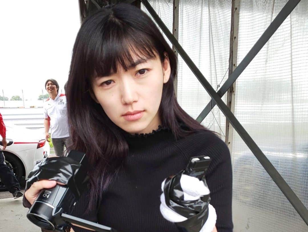 松嶋初音さんのインスタグラム写真 - (松嶋初音Instagram)「サーキットで走ってきたよ！！ 自分の車で走るの楽しいねえ！ロドスタちゃんも喜んでる感じした！！！ タイヤはBRIDGESTONEのAdrenaline RE003にチェンジしてブレーキパッドも純正の新品に交換！！ RE-71Rにはグリップで劣るかもしれないけどタイヤの持ちも雨の日も日常を考えると自分に合ってるのはRE003の方だなと感じた！！ #つくばサーキット #ポテンザサーキットミーティング #pcm #bridgestone #re003potenza」6月26日 16時24分 - hatsunex