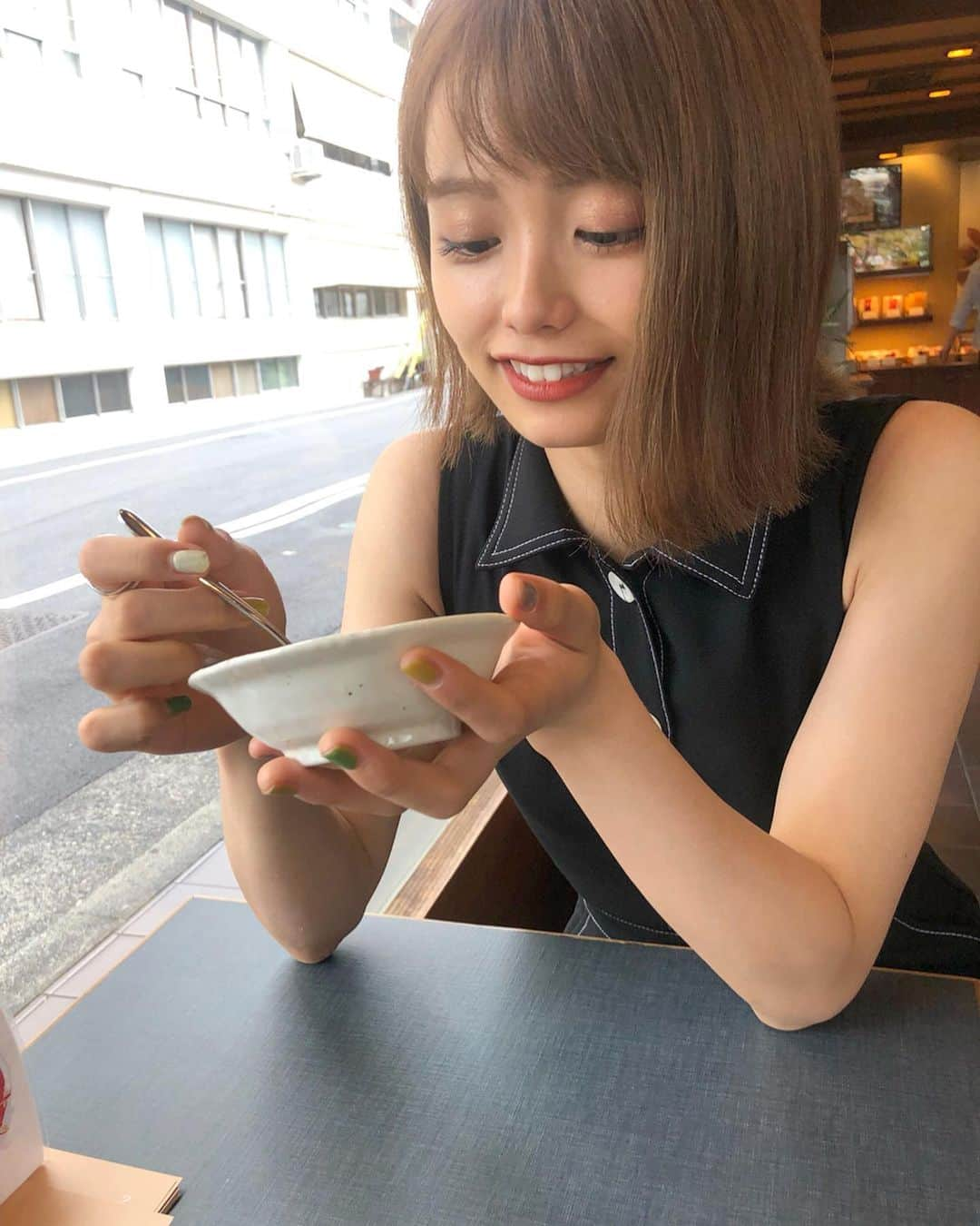 足立佳奈さんのインスタグラム写真 - (足立佳奈Instagram)「みずまんじゅうたべた。 #地元 #岐阜県」6月26日 16時34分 - kana1014lm