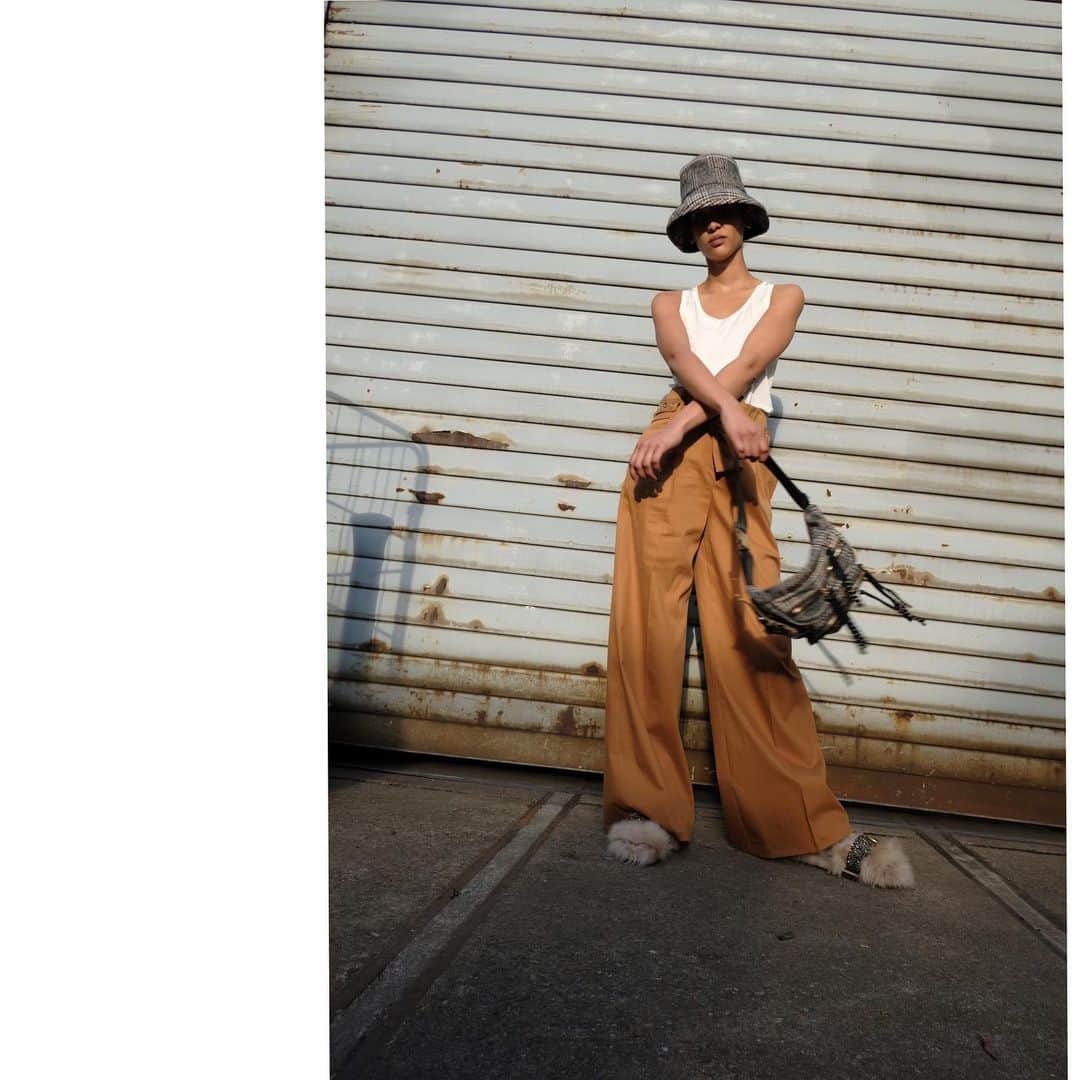 のインスタグラム：「🔥 #TheMuse #prefall19 #editorial #newyork #nyc #love #ootd #inspiration #dorotheeschumacher #photography #move #midweek #inspiration #tops #pants 🔥」