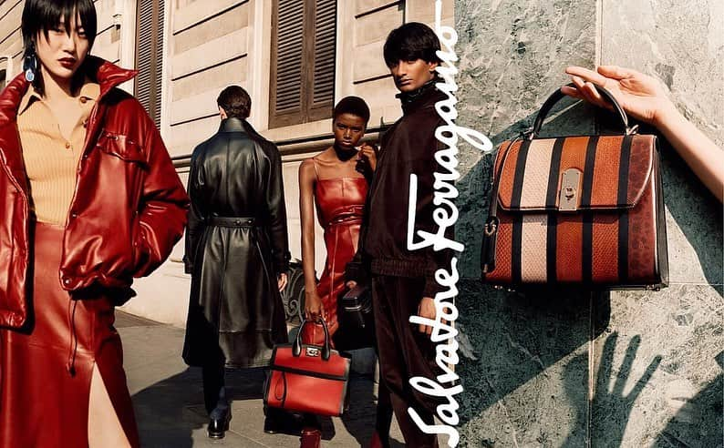 ソラ・チョイさんのインスタグラム写真 - (ソラ・チョイInstagram)「@Ferragamo FW19 Campaign❤︎ Creative Director: @paulandrewprivate Photographer and Director: @harleyweir Stylist: @jodieabarnes Models : @liyakebede @sweetpeasy @yorgelismarte @sola5532 #JonasMason @rishirobin_  #최소라 #sorachoi  @yg_kplus @fordmodels  @wilhelminamodels  @special_management  #AsianModel #KoreaModel」6月26日 16時50分 - sola5532